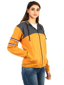 This lightweight zip-up hoodie for women is a versatile addition to any wardrobe. Perfect for layering