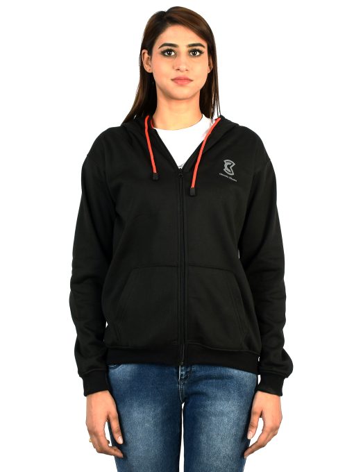 Discover our stylish women's hoodie sweatshirt with zipper. Perfect for layering